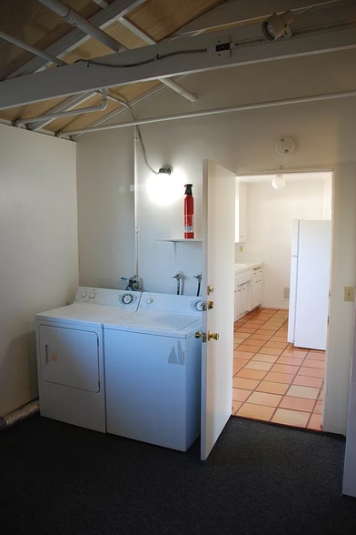 Unit A - Laundry - 6624 Pasado Rd