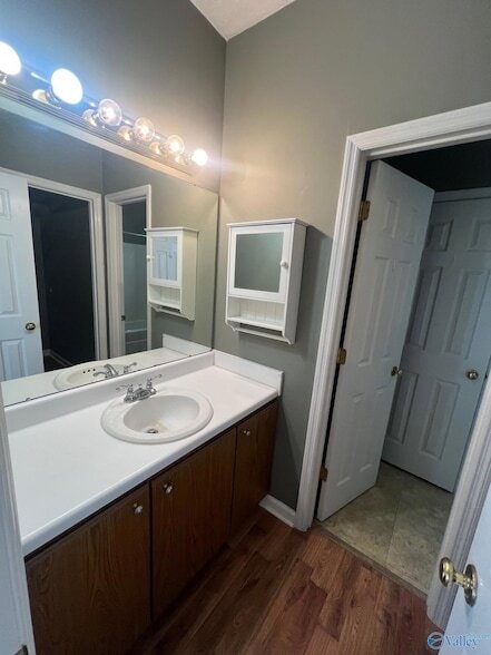 Building Photo - 111 Bentworth Ln