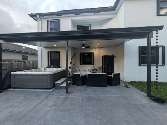 Building Photo - 13408 SW 284th Terrace