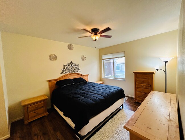 Building Photo - 900 S Meadows Pky