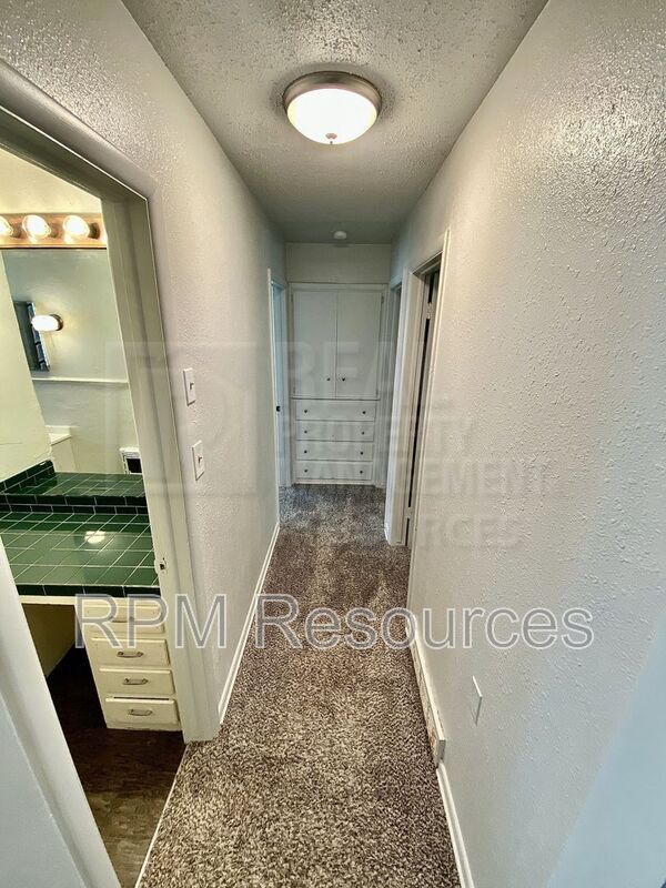 Building Photo - 4416 NW 44th St