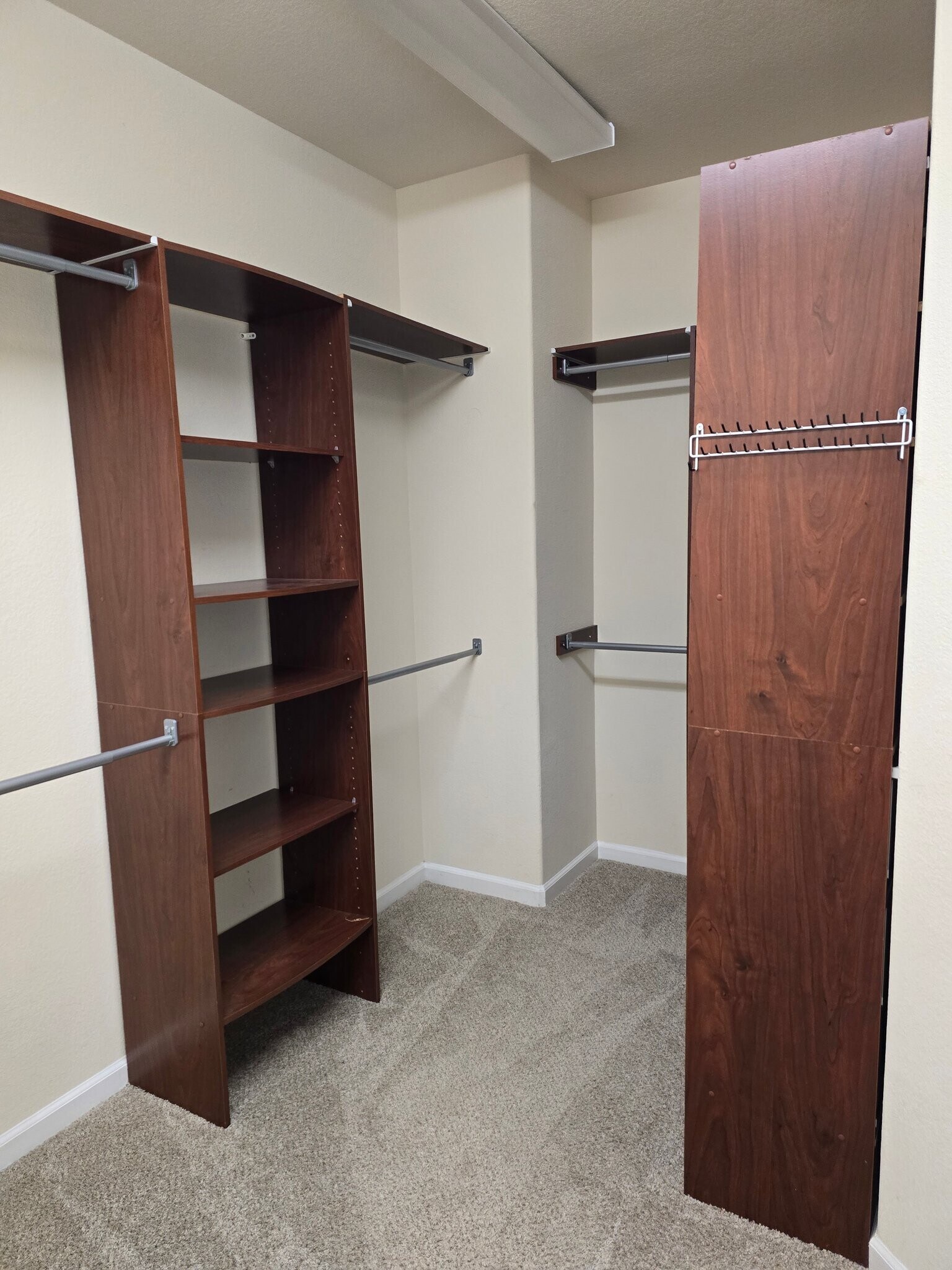 Building Photo - 424 Leighton Ct