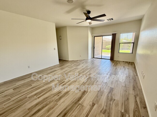Building Photo - 3793 W Wayne Ln