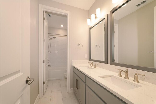 Building Photo - 4667 San Martino Dr