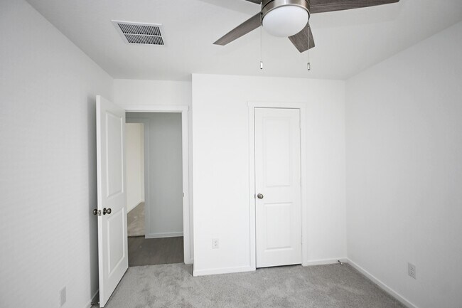 Building Photo - 7615 Adam Star