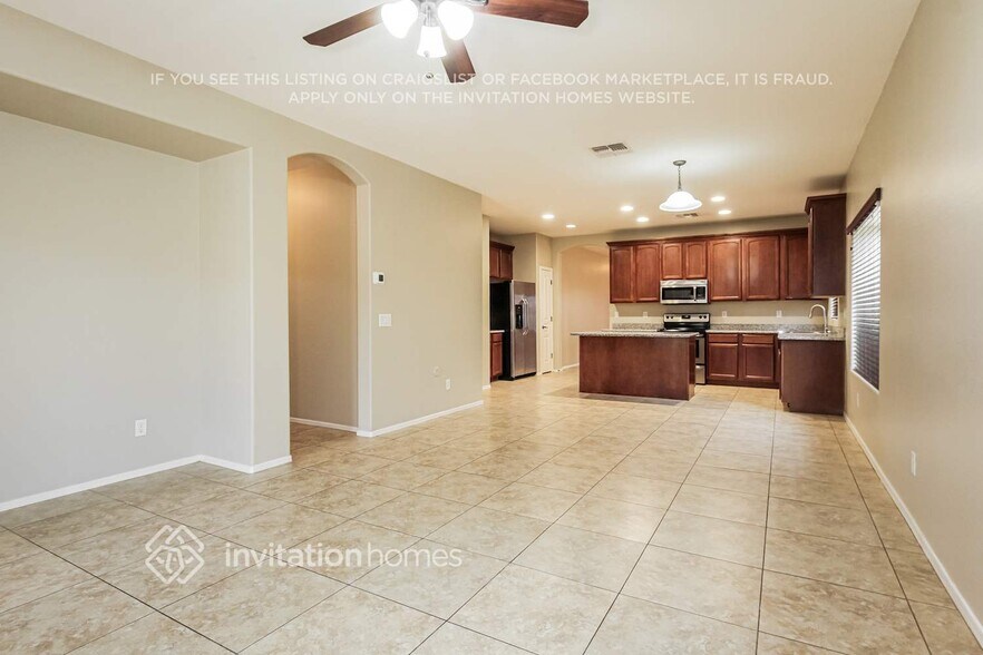 Building Photo - 11737 W Madison St