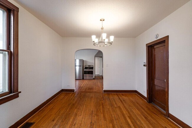 Building Photo - 3-4BR Rent or Rent to Own with New Kitchen and Garage!