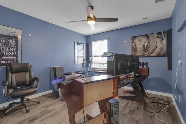 Building Photo - 1930 Kettle Creek Dr