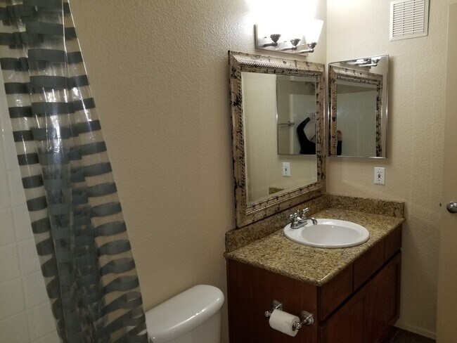 Building Photo - Upgraded West-Flagstaff Condo in the Arbors - 2 Bed, 2 Bath - NO Students & NO Pets! - Avail. NOW!!