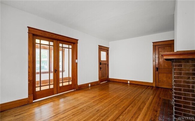 Building Photo - 33 Harding Rd