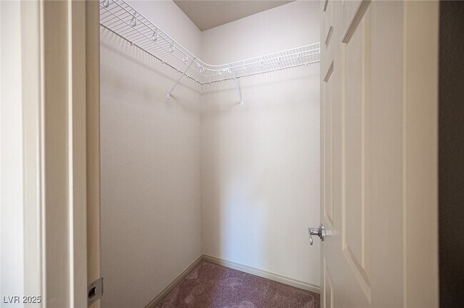 Building Photo - 9863 S Russian Hill St