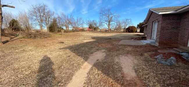 Building Photo - 9521 D J L Dr