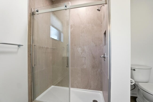 Building Photo - 33 N Blacksmith Ln