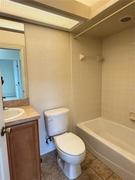 Building Photo - 407 Eagle Pond Dr