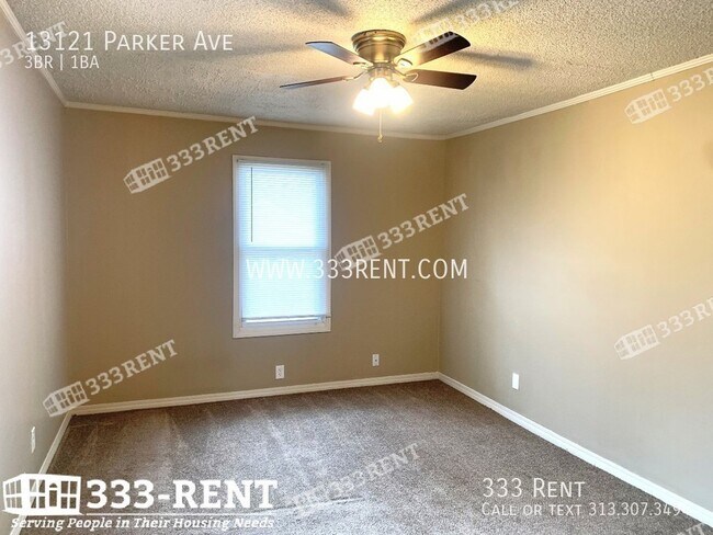 Building Photo - 13121 Parker Ave