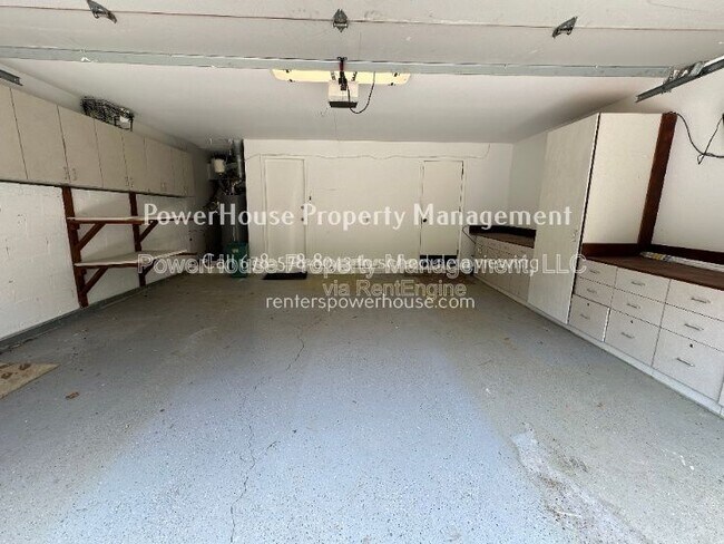 Building Photo - 120 Leeward Ln