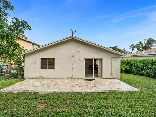 Building Photo - 1245 SW 46th Way
