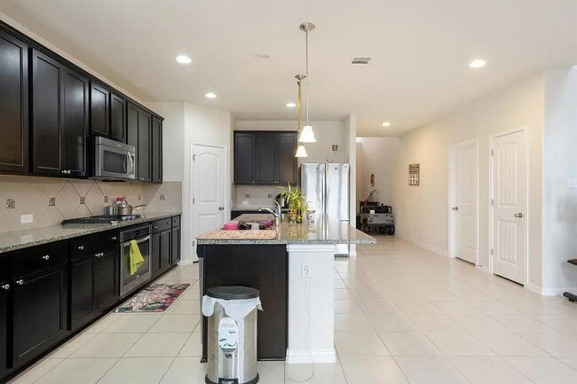 Building Photo - 3728 Mineral Dr