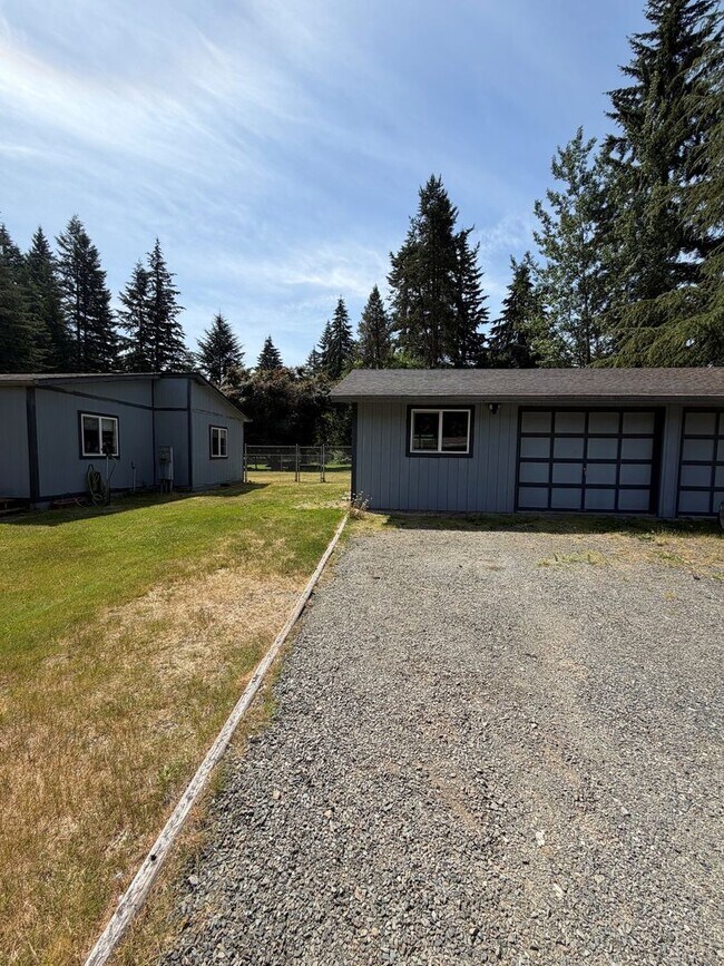 Building Photo - 3 bedroom 2 bath manufactured home in Arlington