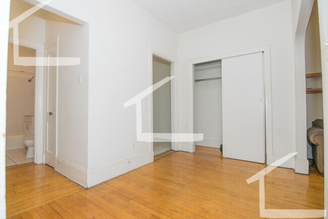 Building Photo - 27 Brighton Ave