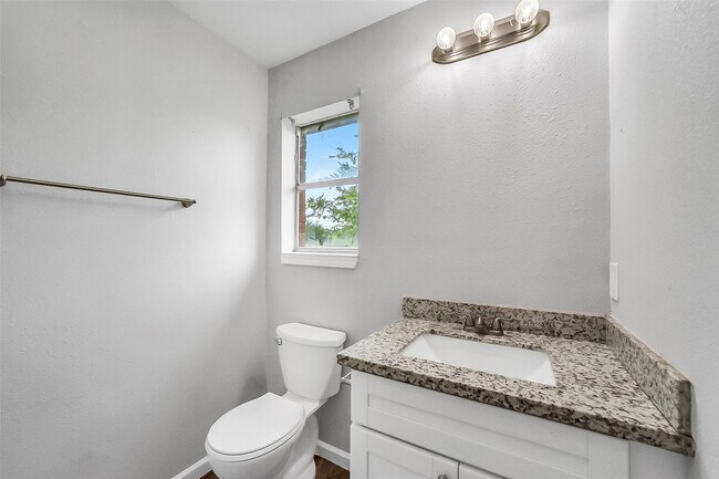 Building Photo - 10987 Fairland Dr