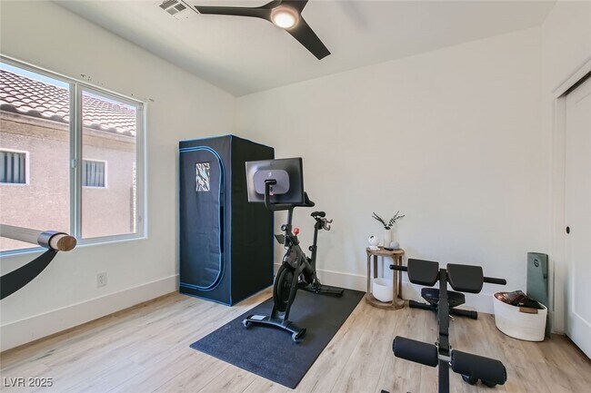 Building Photo - 2724 Mintlaw Ave