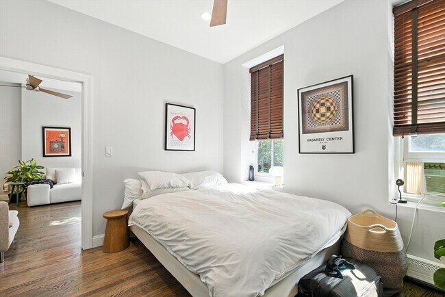 Building Photo - 30-34-34 E Concord St