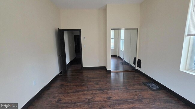 Building Photo - 178 Brunswick Ave
