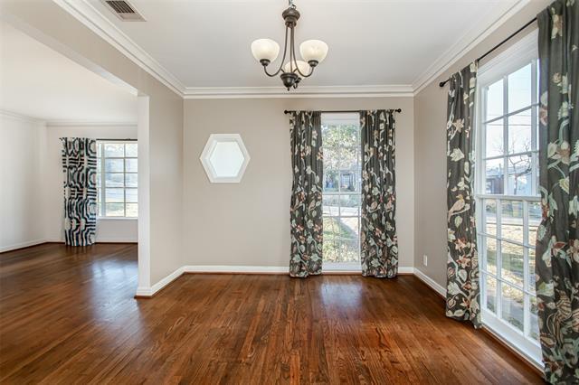 Building Photo - 8642 Daytonia Ave