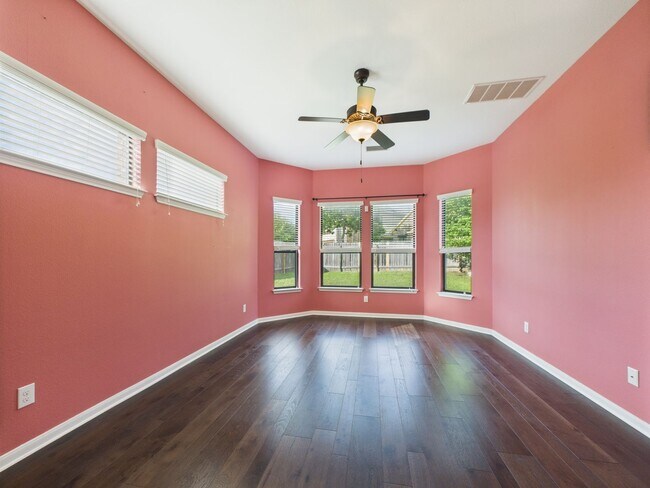 Building Photo - Sendero Springs
