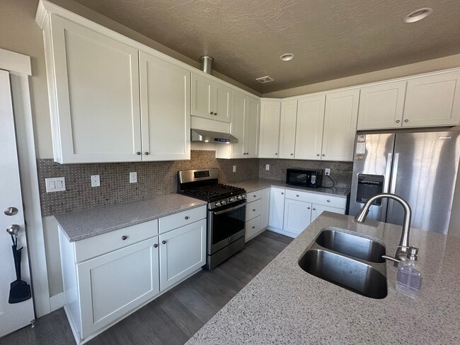 Building Photo - 11252 Jonagold Dr