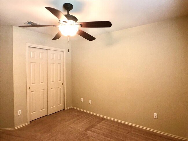 Building Photo - 2141 Pearson Way