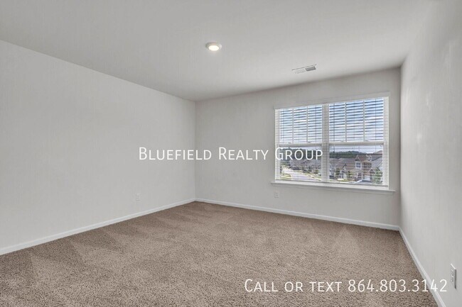 Building Photo - 1313 Chamomile Ct