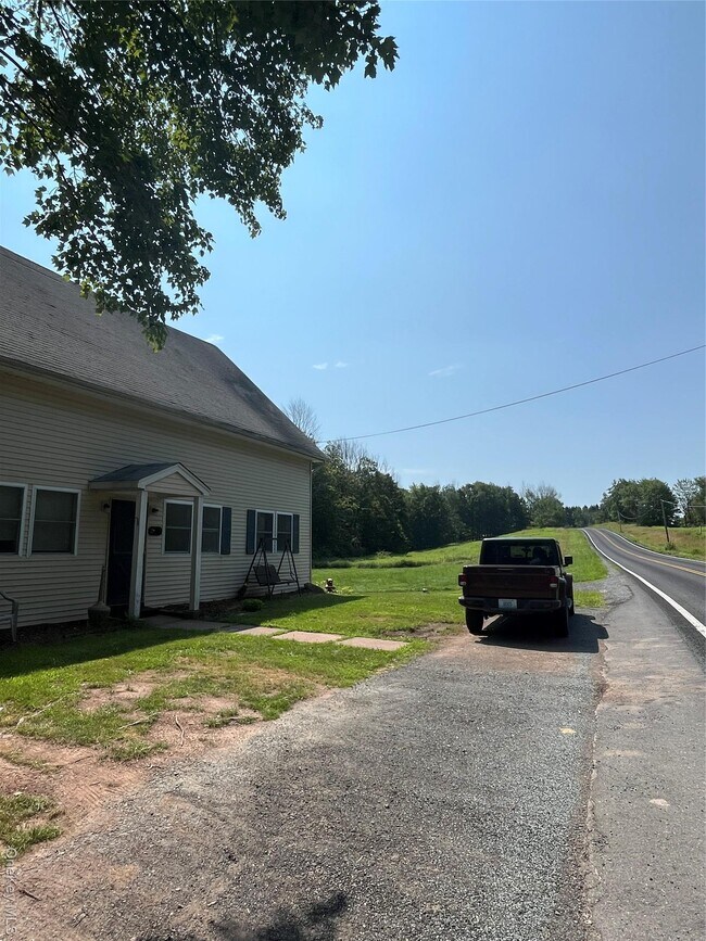 Building Photo - 161 White Sulphur Rd