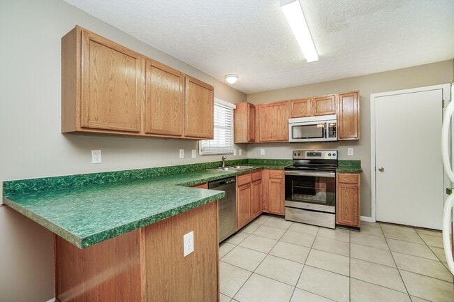 Building Photo - 1104 Mullens Ct