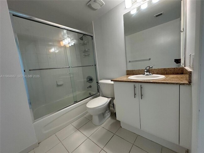 Building Photo - 1861 NW S River Dr