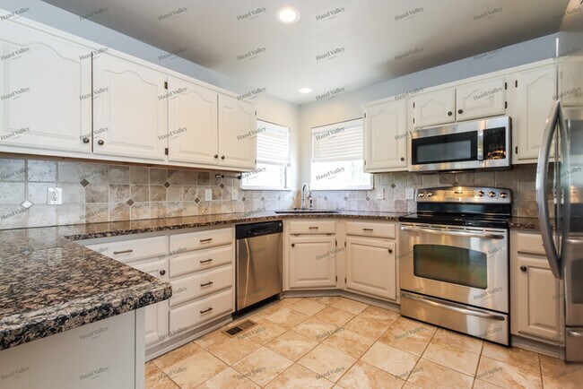 Building Photo - 11109 E 75th Pl