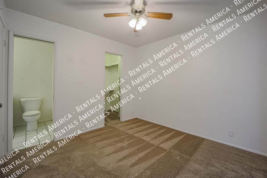 Building Photo - 317 W Hononegh Dr