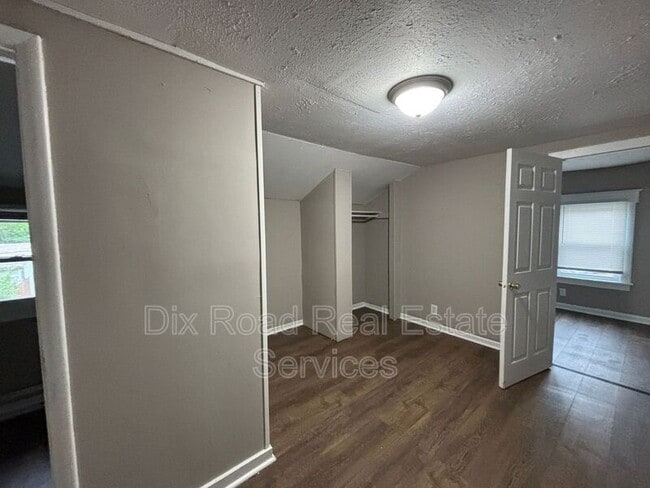 Building Photo - 3018 Tytus Ave