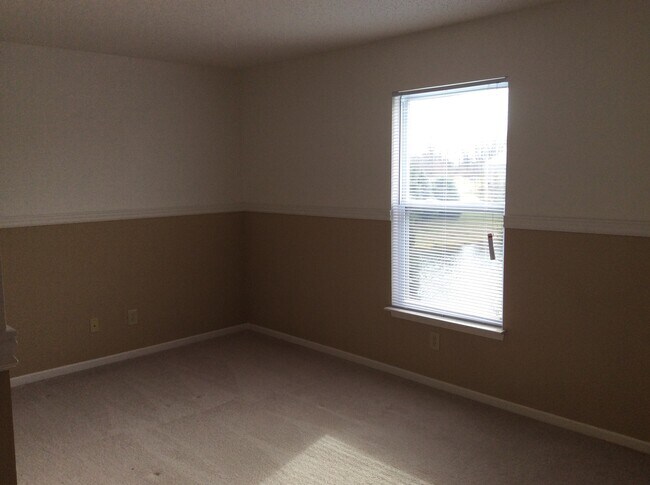 Building Photo - 10391 Cotton Blossom Dr