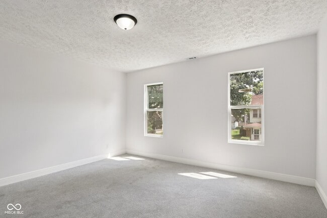 Building Photo - 2728 Carrollton Ave