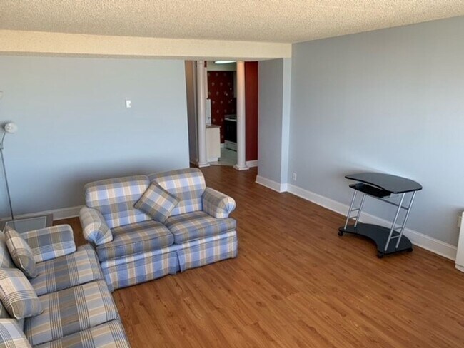 Building Photo - sp102