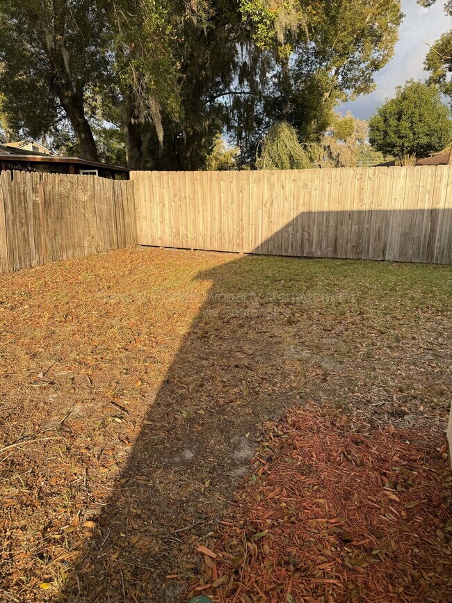 Building Photo - 820 Sutter Loop