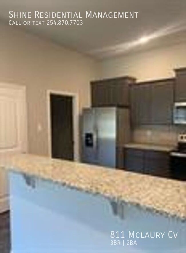 Building Photo - 811 Mclaury Cove