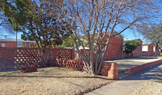 River Oaks Villa - Native Park