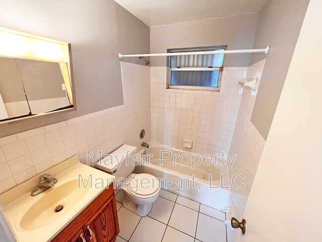 Building Photo - 5634 Grant St