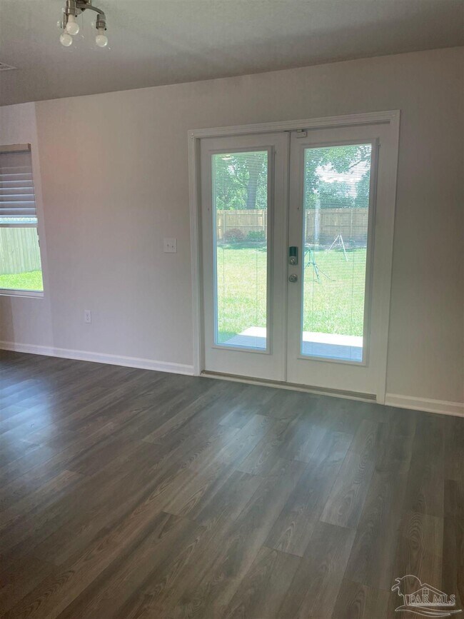 Building Photo - 5241 Peach Dr