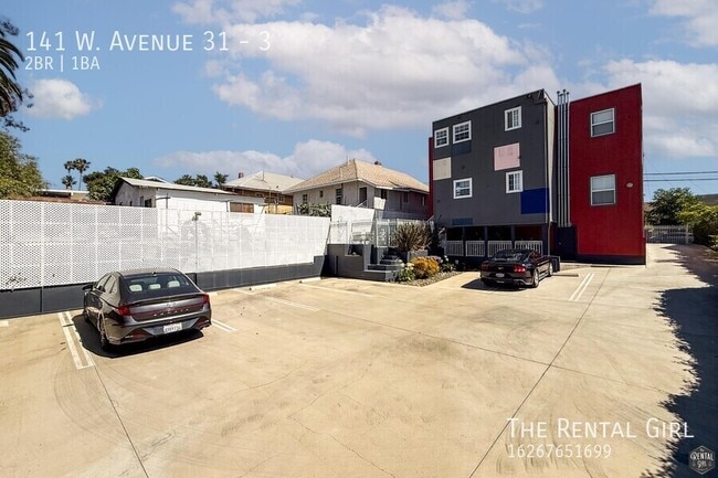 Building Photo - 141 W Ave 31