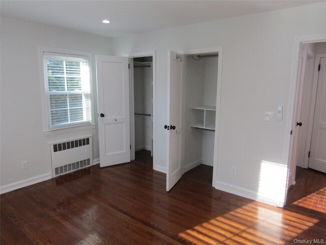 Building Photo - 321 Redmont Rd