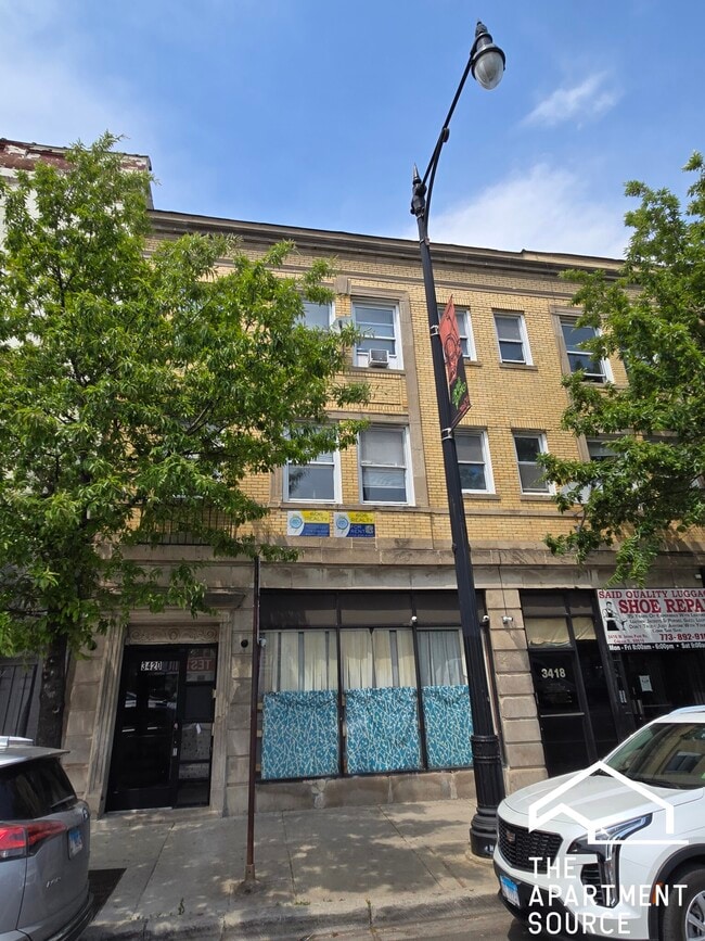 Building Photo - 3420 W Irving Park Rd